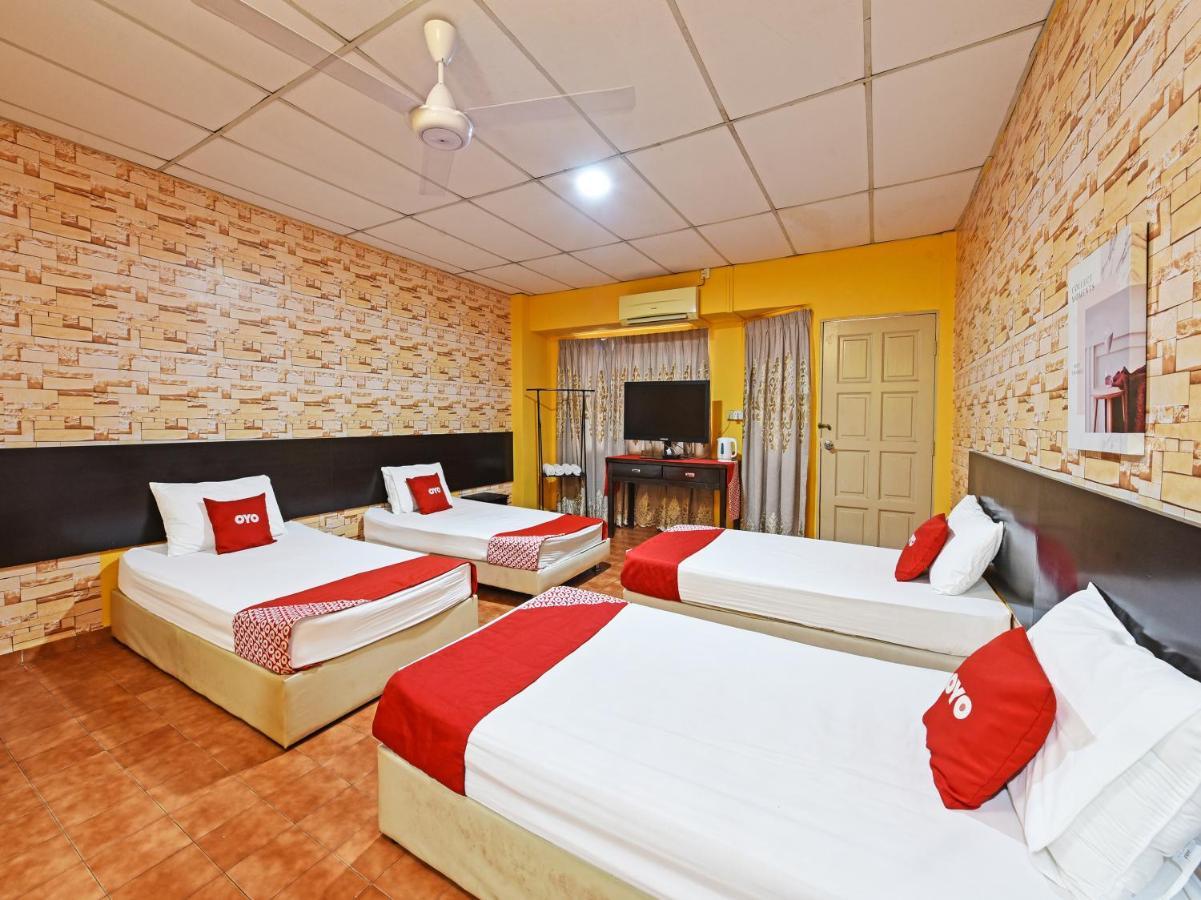 Oyo 90363 Nyamanya Inn Kuantan Kültér fotó